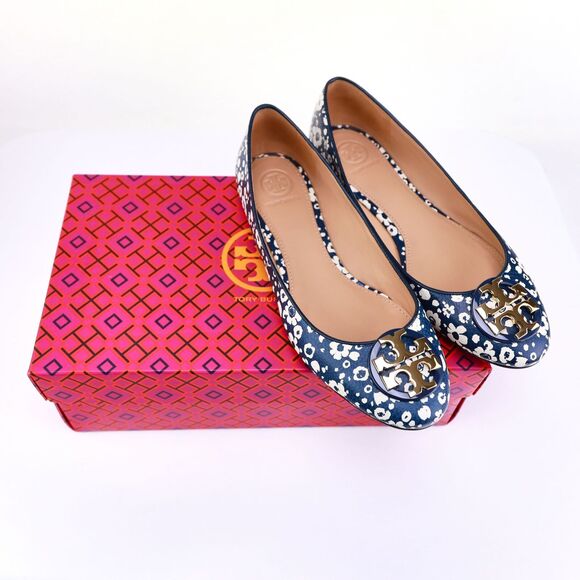 NIB Tory Burch Floral Lovers Logo Logo Ballet Flats 7.5 - Picture 2 of 11